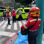 Área donde murió una persona tras ser atacada con arma de fuego en la zona 4. ,Bomberos Municipales