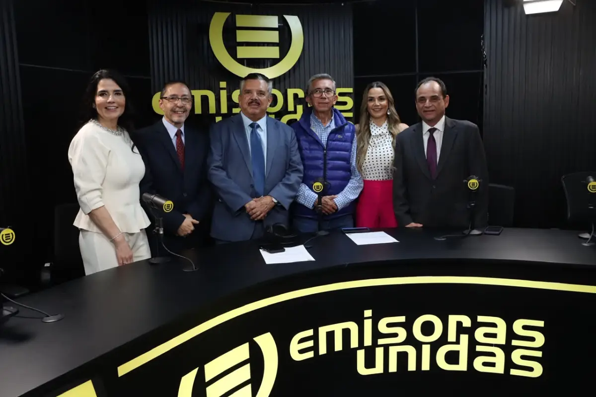 Junta directiva de Emisoras Unidas en la celebración del 62 aniversario del Grupo el jueves 15 de octubre de 2026., Omar Solís/Emisoras Unidas
