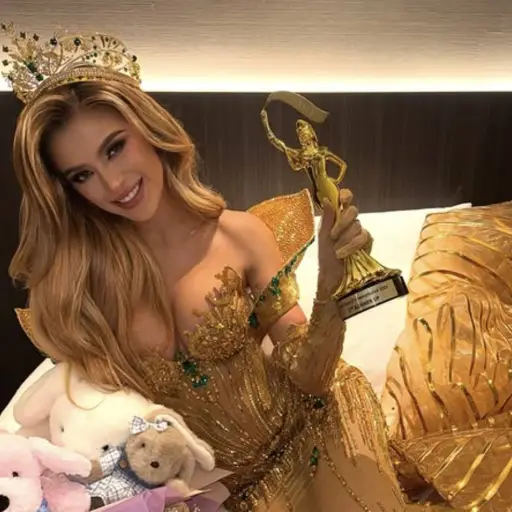 Ximena Carrillo ,Ximena Carrillo