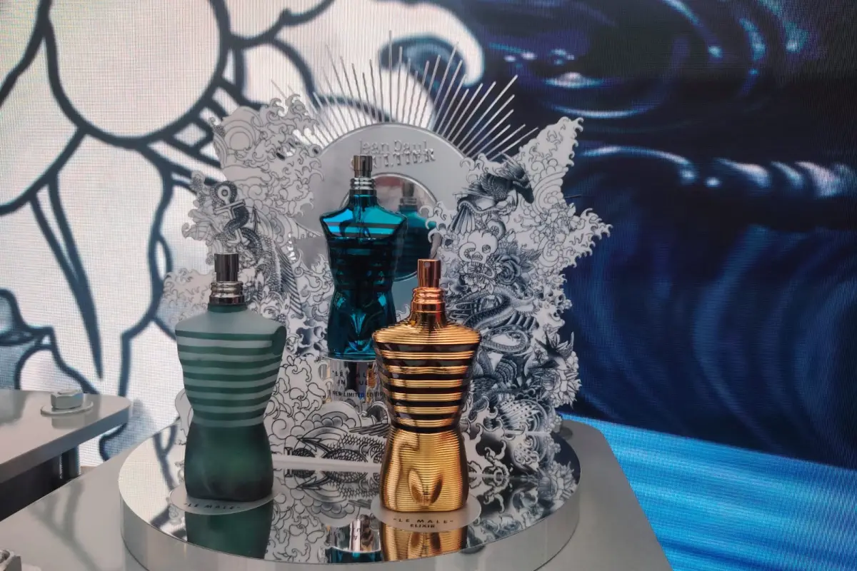 Jean Paul Gaultier, Emisoras Unidas