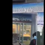 Los delincuentes se cubrian el rostro con mascarillas.  ,Captura de pantalla