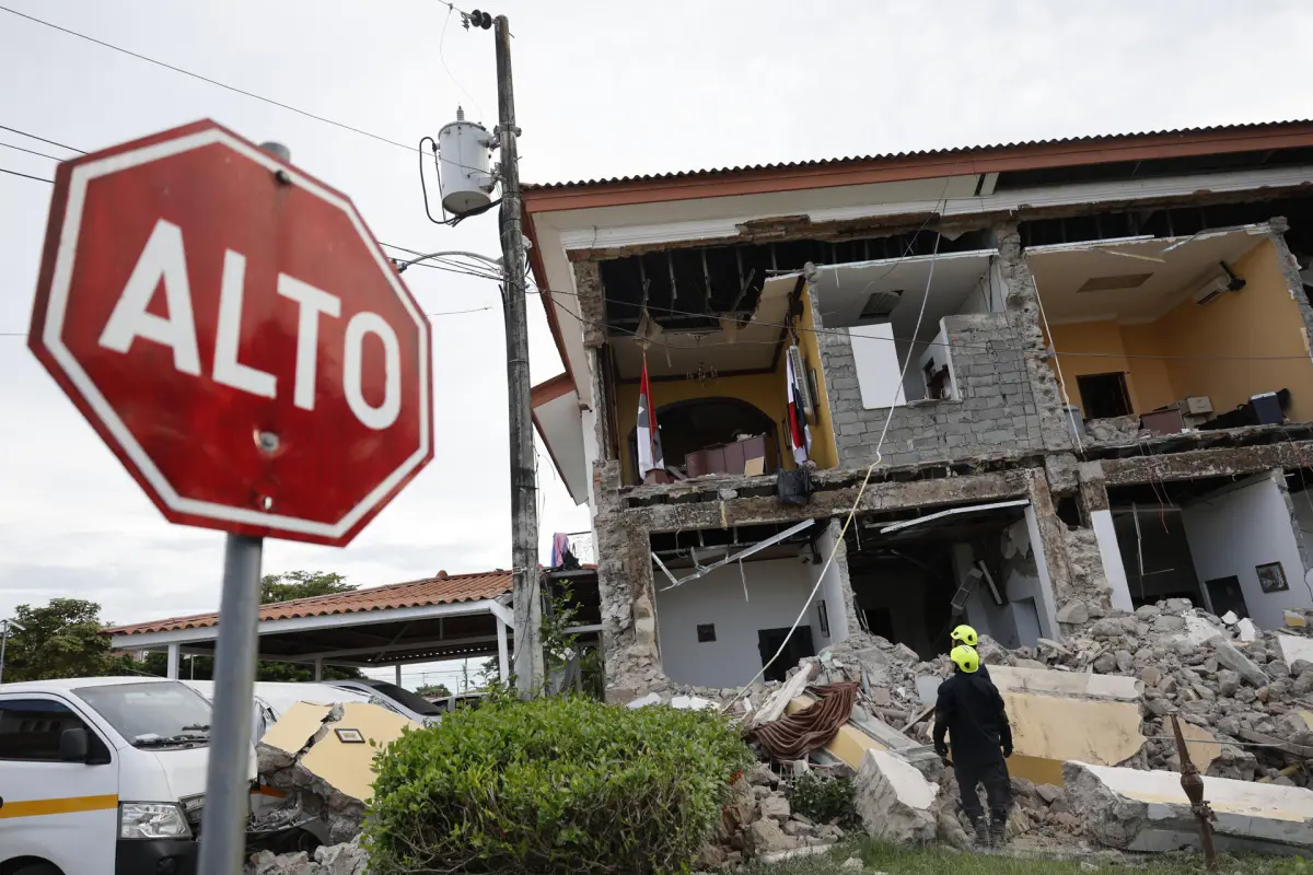 Panamá sufrió modificaciones este viernes luego de un terremoto cuya magnitud fue actualizada a 7,7 por el Servicio Geológico de Estados Unidos - EFE
