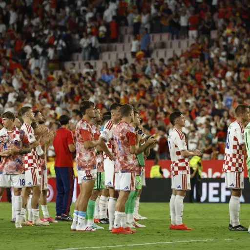 UEFA sanciona a Croacia por conductas racistas de sus aficionados - EFE