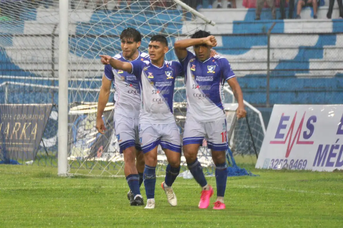 El partido entre Suchitepéquez y Mixco fue suspendido y se reanuda este domingo 