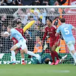El Manchester City golea al Liverpool y se afianza en el liderato de la Premiert