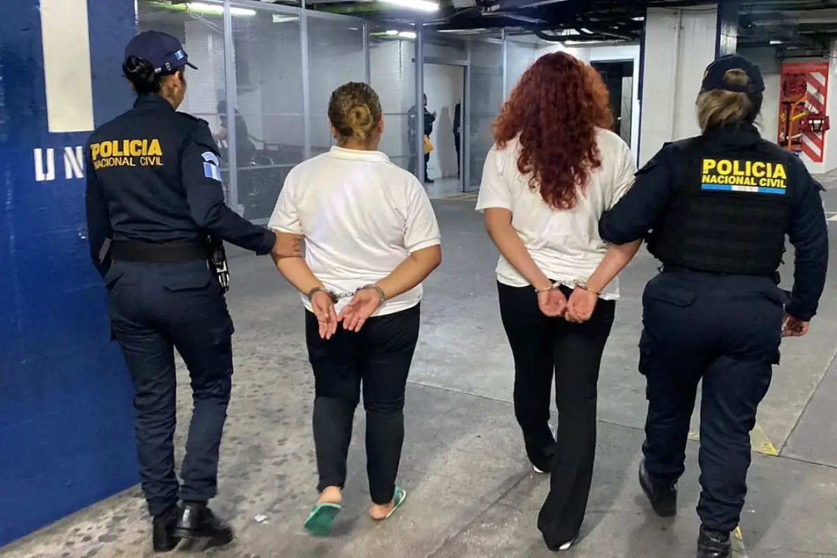 Ambas mujeres fueron trasladadas a la Torre de Tribunales., PNC de Guatemala.