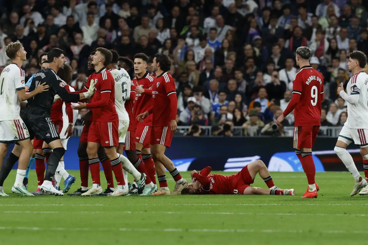 Conato de bronca en el partido entre Real Madrid y Sevilla por LaLiga - EFE