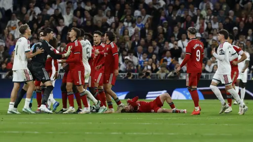 El Sevilla estalla contra el arbitraje tras su derrota ante el Real Madrid