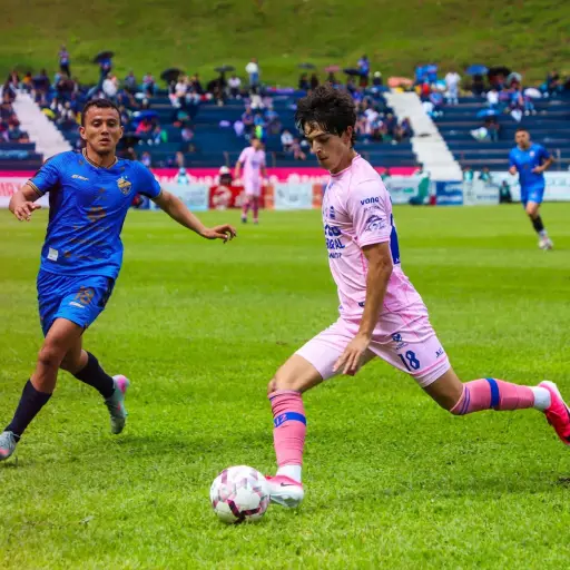 Partido entre Deportivo Mixco y Cobán Imperial - Cobán Imperial
