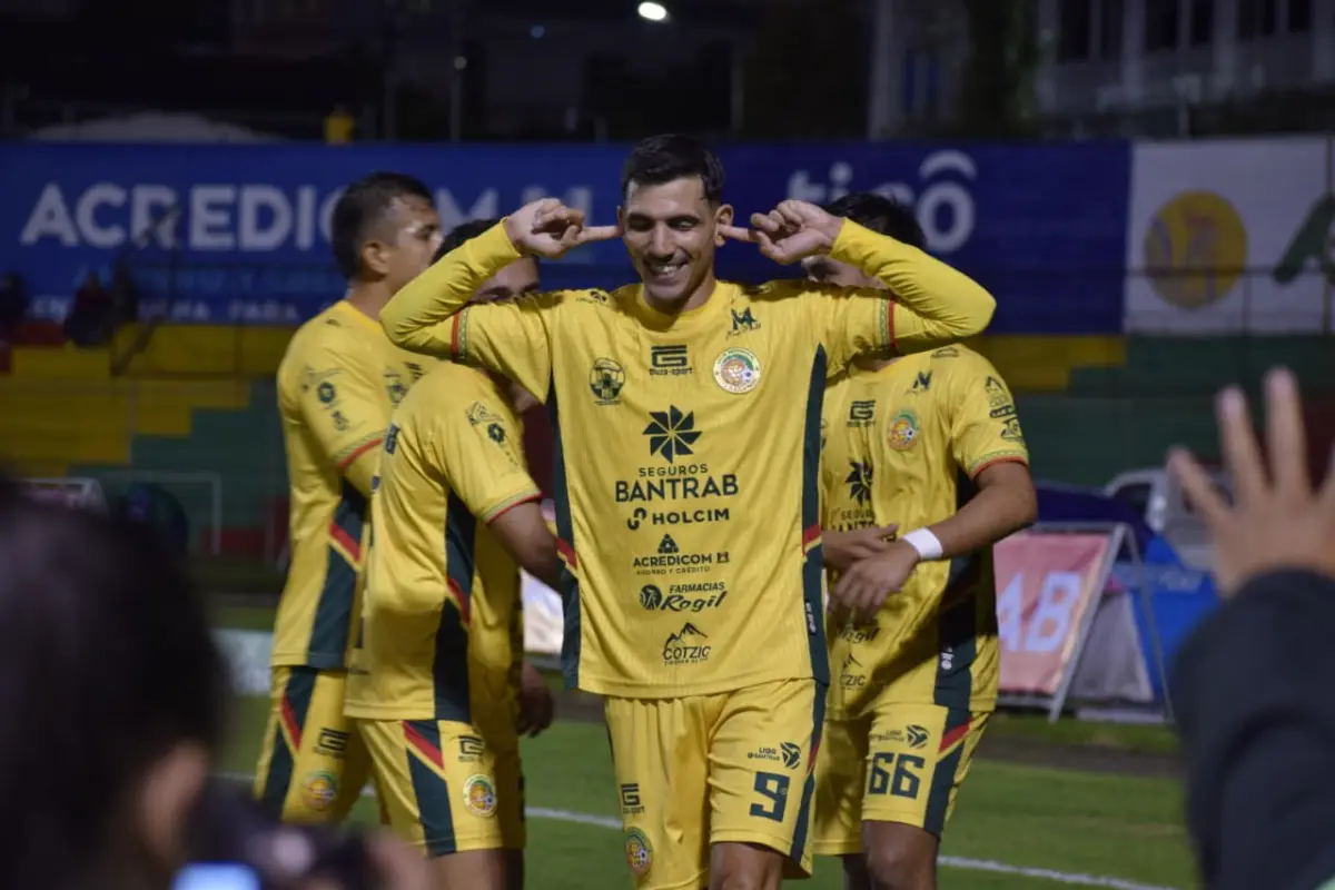 Francisco Grande, jugador de Marquense 