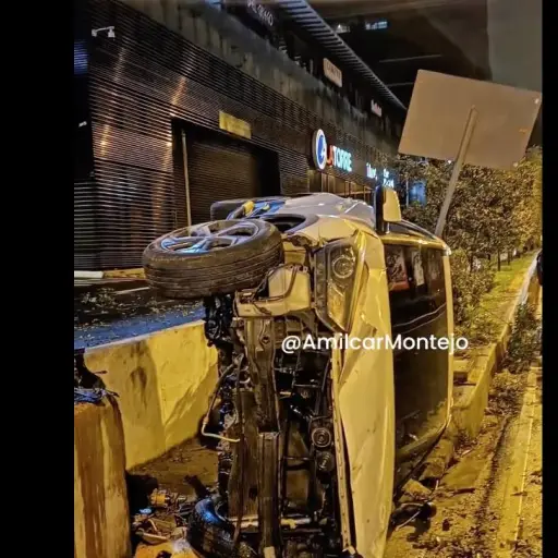 Área donde ocurrió el accidente en zona 15. ,PMT capitalina/Montejo