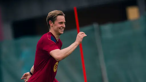 De Jong se reincorpora al trabajo grupal del Barcelona