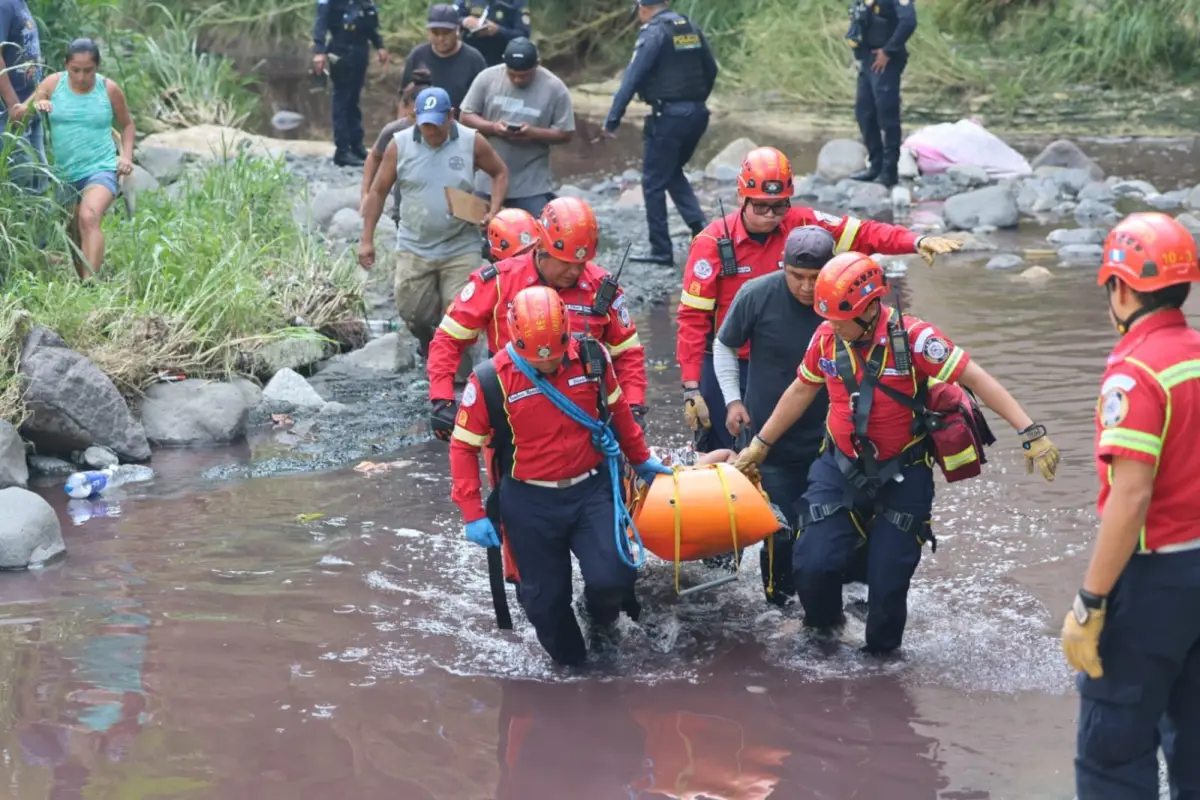 ., Bomberos Municipales