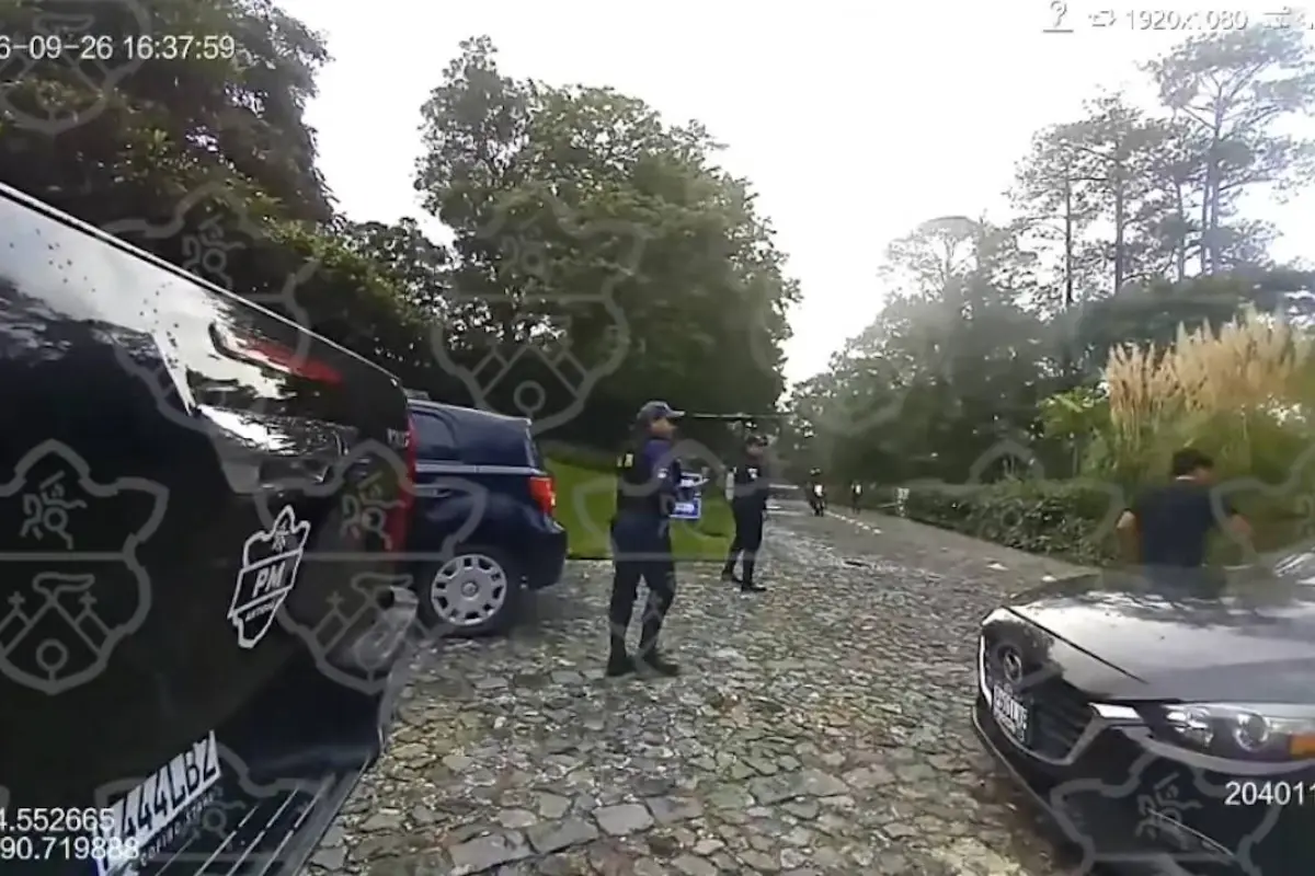El presunto secuestro registrado en Antigua Guatemala., Captura de pantalla video de Facebook.