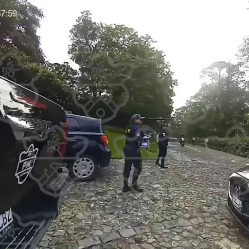 El presunto secuestro registrado en Antigua Guatemala. ,Captura de pantalla video de Facebook.