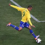 Luis Fabiano durante el Mundial 2010 con Brasil - FIFA