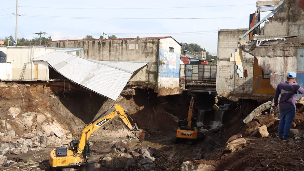 Colapso de viviendas en Villa Hermosa, San Miguel Petapa, Guatemala, en octubre de 2026. | Omar Solís/Emisoras Unidas