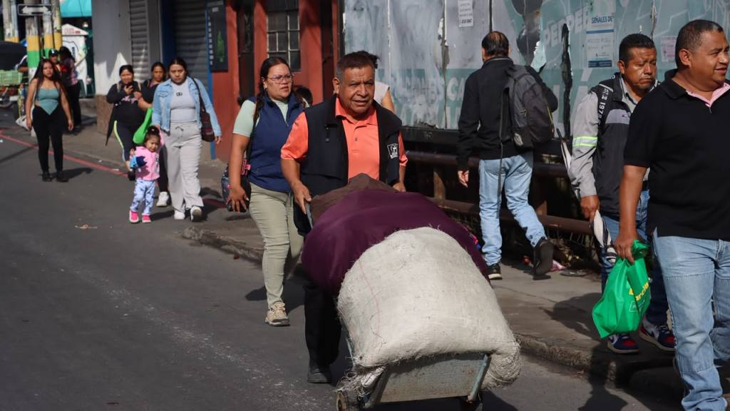 Colapso de viviendas en Villa Hermosa, San Miguel Petapa, Guatemala, en octubre de 2026. | Omar Solís/Emisoras Unidas