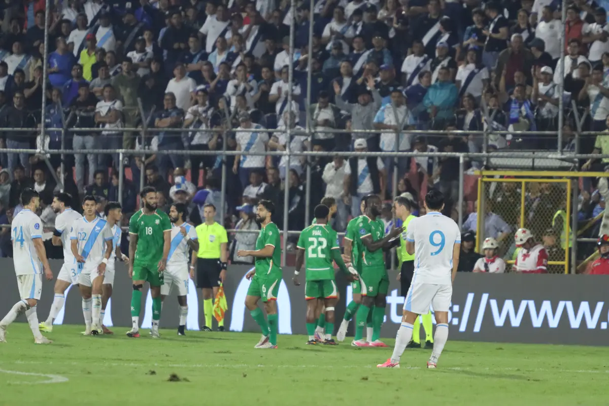 Partido entre Guatemala y Surinam por la Liga de Naciones de Concacaf - Alex Meoño