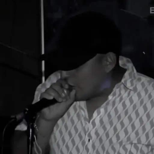 Ataque armado durante presentación musical deja muerto a cantante de cumbia en Perú. ,Captura de pantalla video de X.