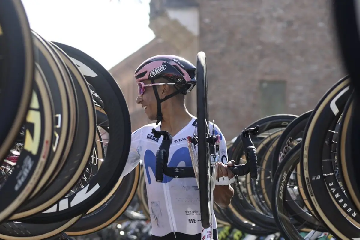 Nairo Quintana fue homenajeado en su última carrera como ciclista - Movistar Team