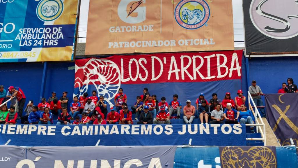 Colocan la primera piedra para la remodelación del Estadio Mario Camposeco | Willber Colloy
