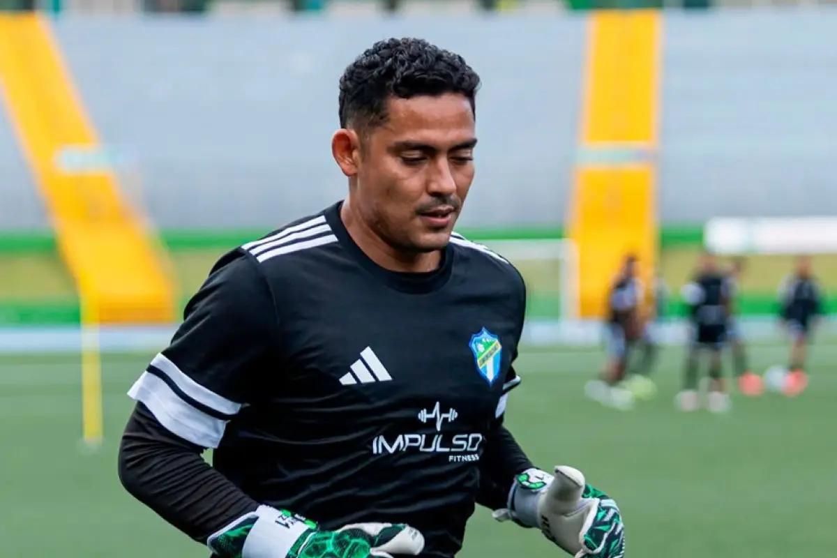 Fredy Pérez es baja para Comunicaciones en los próximos dos partidos 