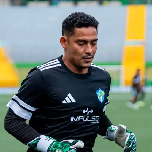 Fredy Pérez es baja para Comunicaciones en los próximos dos partidos 