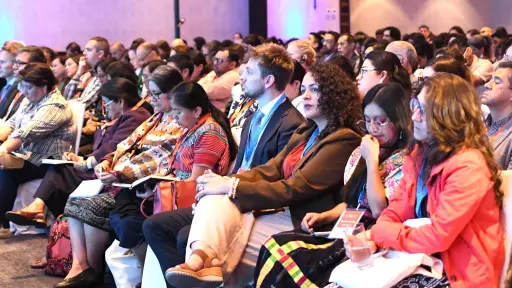 Personas asisten al Foro Centroamericano de Donantes (CADF) 2026 en Ciudad de Guatemala. ,EFE
