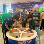Toy R Us  ,Cortesía 