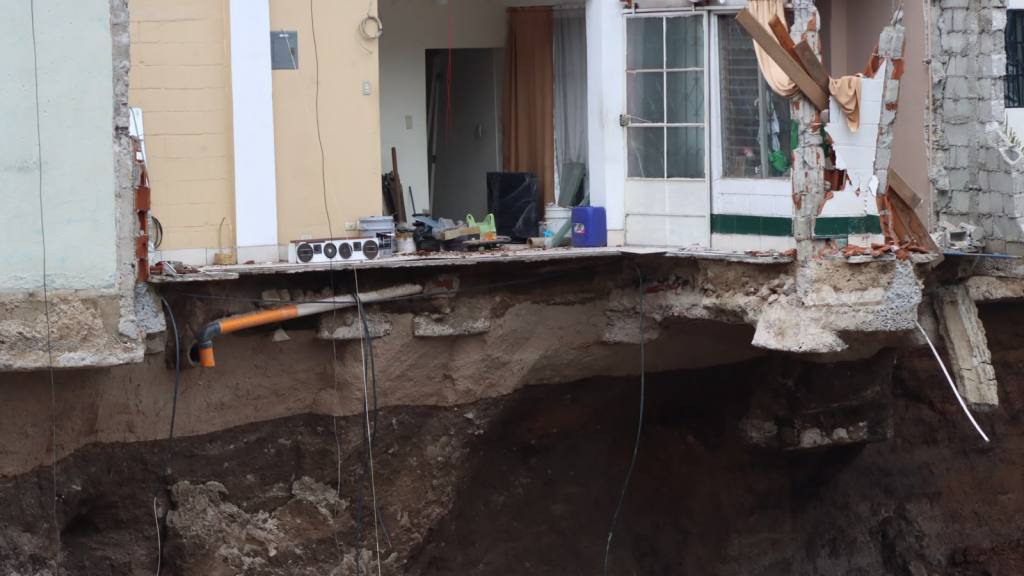 Emergencia por lluvias en Villa Hermosa, San Miguel Petapa | Omar Solís, Emisoras Unidas