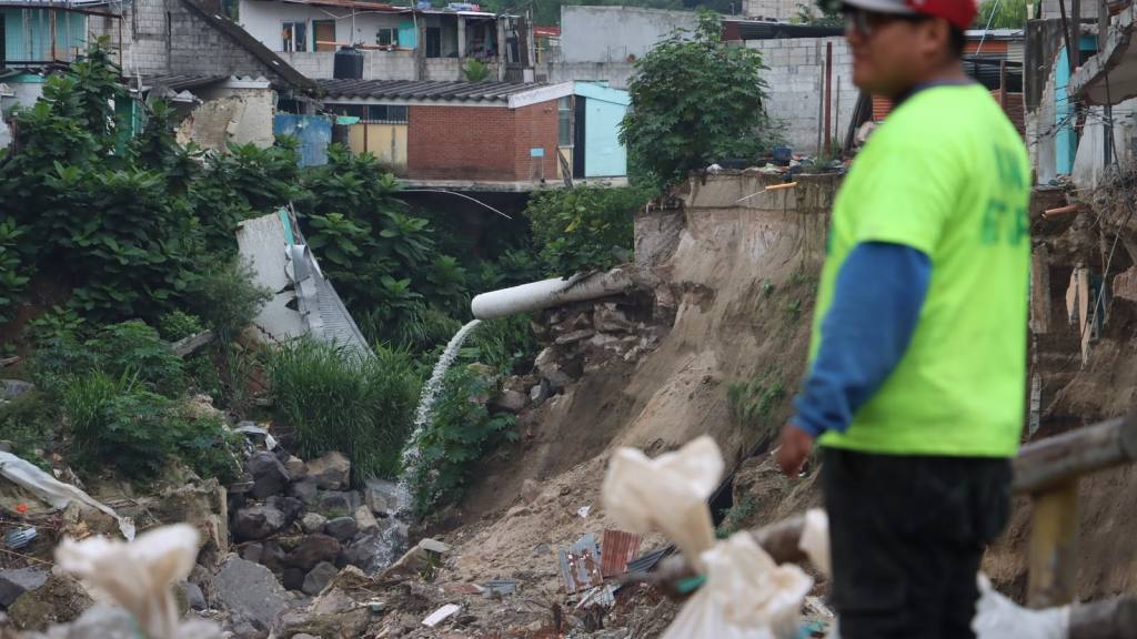 Emergencia por lluvias en Villa Hermosa, San Miguel Petapa | Omar Solís, Emisoras Unidas