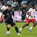 Acción de juego entre Guatemala y Canadá en amistoso 2026