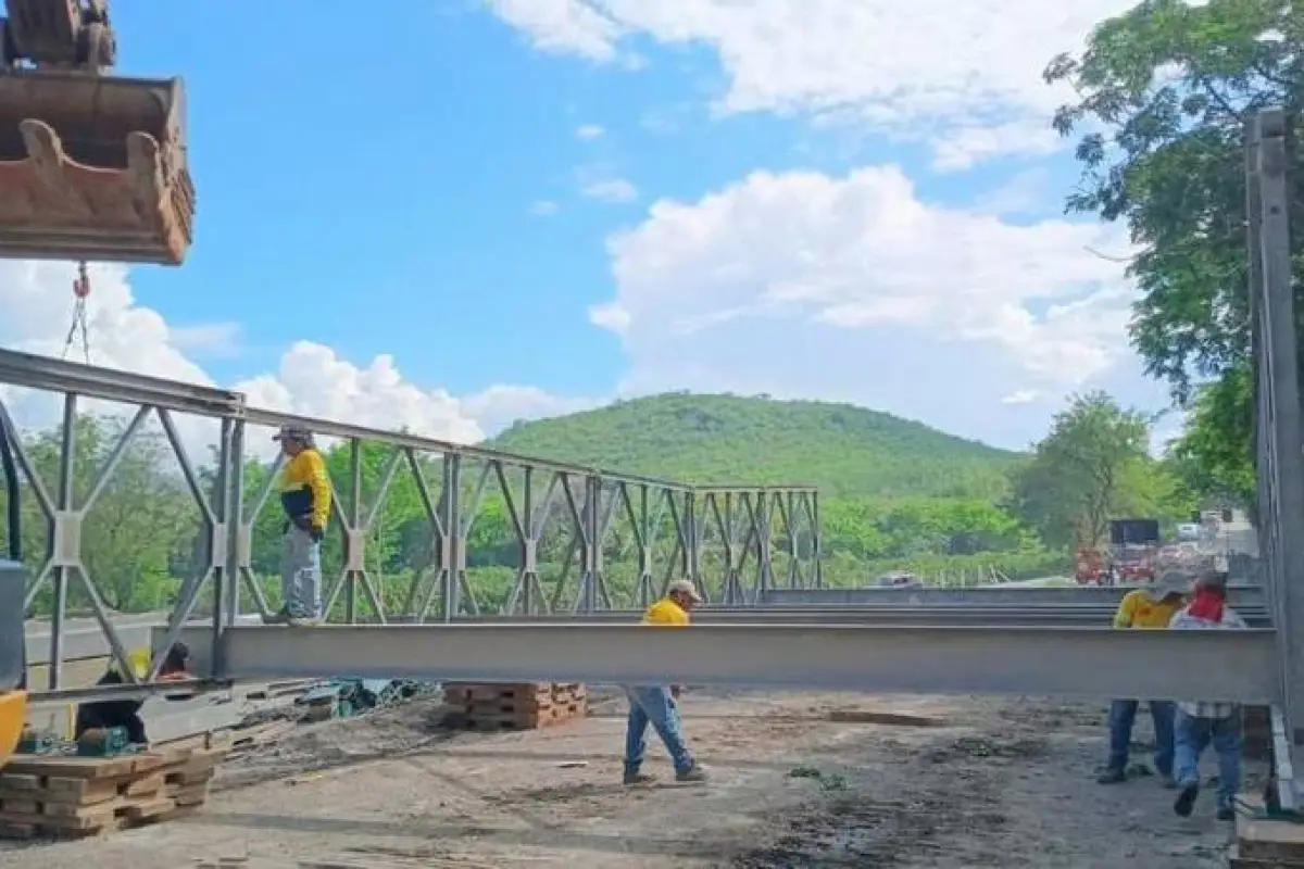 Montaje del puente modular Güijo en el kilómetro 111 de la ruta al Atlántico., CIV