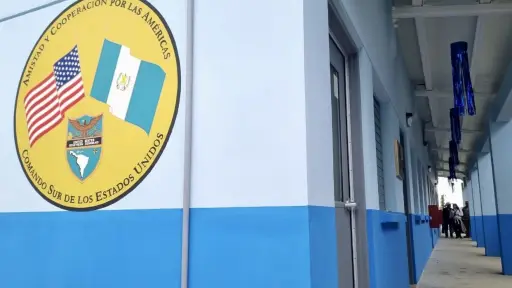 Tres edificios escolares fueron entregados a comunidades guatemaltecas. ,Foto: US Embassy Guatemala.