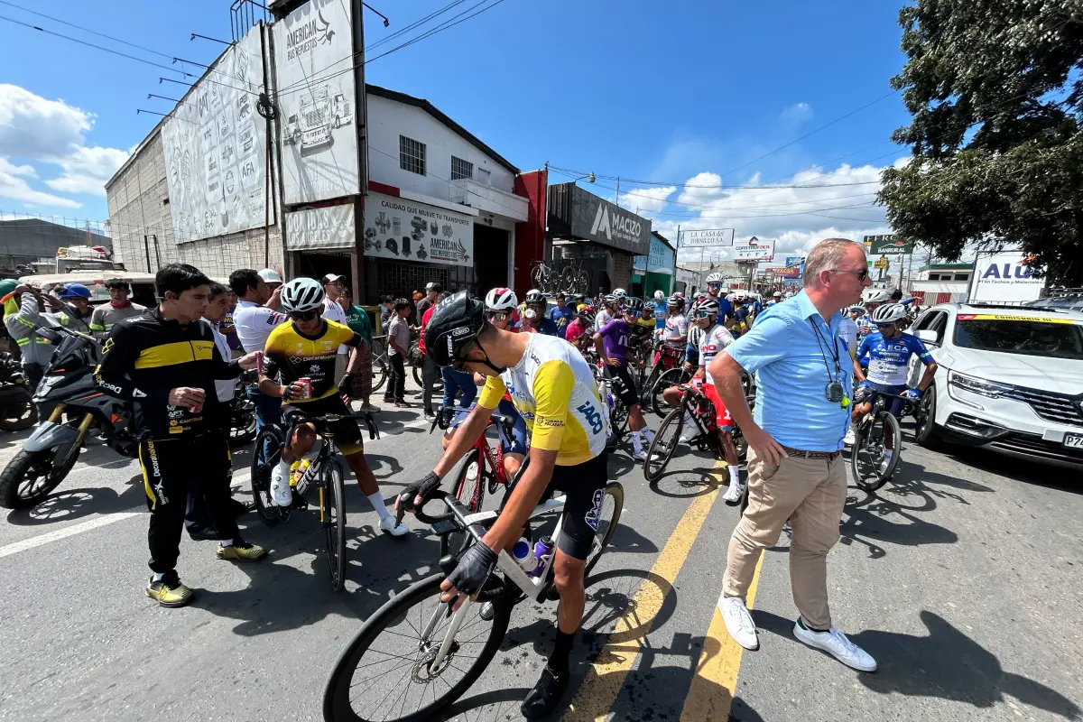 Neutralizan la penúltima etapa de la Vuelta a Guatemala por caos vial - Omar Solís
