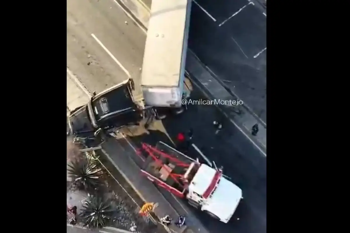 Área donde ocurrió la múltiple colisión en el Km. 7.8 de la ruta al Atlántico., PMT capitalina/Montejo