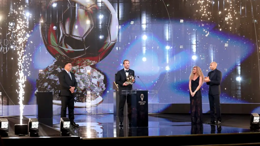 Harry Kane, jugador de Bayer Múnich, es el Balón de Oro 2026