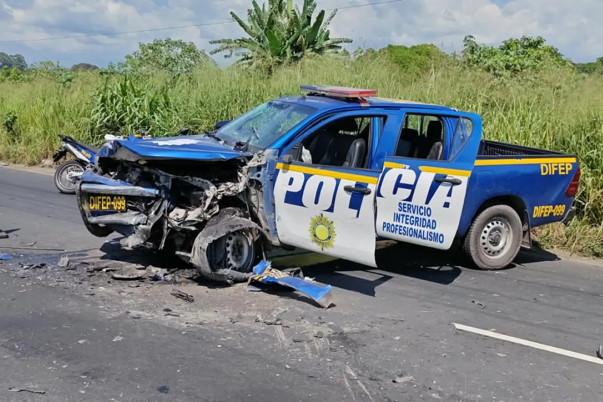 La patrulla involucrada en el accidente que se registró en Escuintla el martes, 27 de octubre., Bomberos Voluntarios