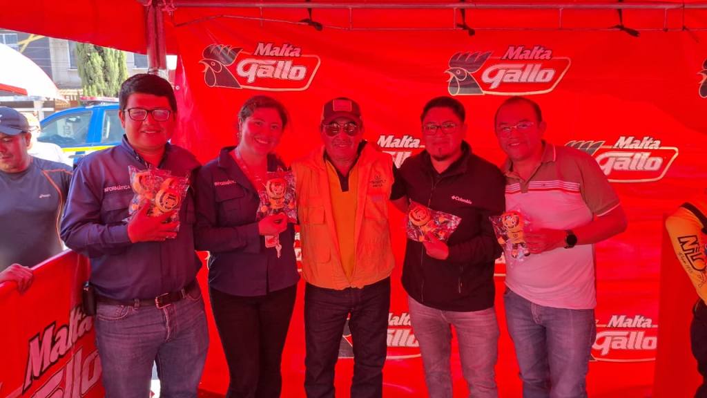 El cariño de los guatemaltecos a El Mejor Equipo de Emisoras Unidas conquista Quetzaltenango | Alex Meoño