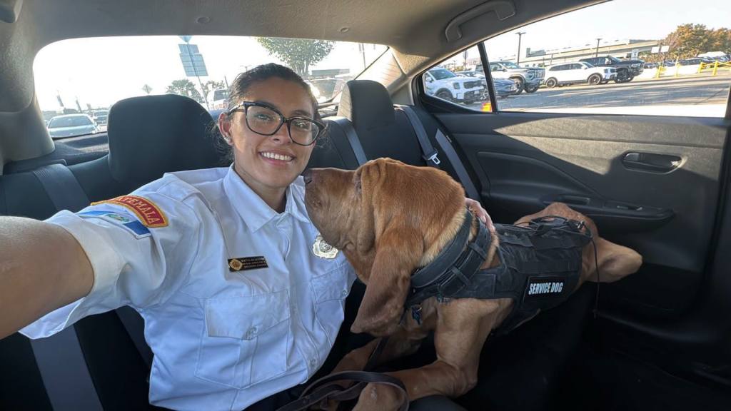 Rescatista Katia Oliveros y Sam reciben certificación en EE. UU. | Bomberos Voluntarios