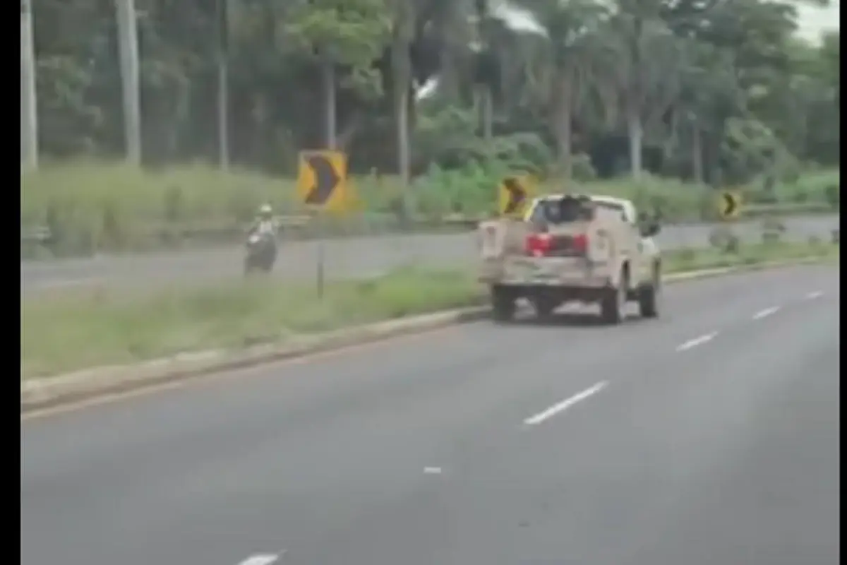 El conductor confirmó haber sufrido una falla en el sistema de frenos., Captura de pantalla.