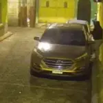 Video muestra cómo dos sujetos robaron una camioneta en la zona 14 de la capitalt