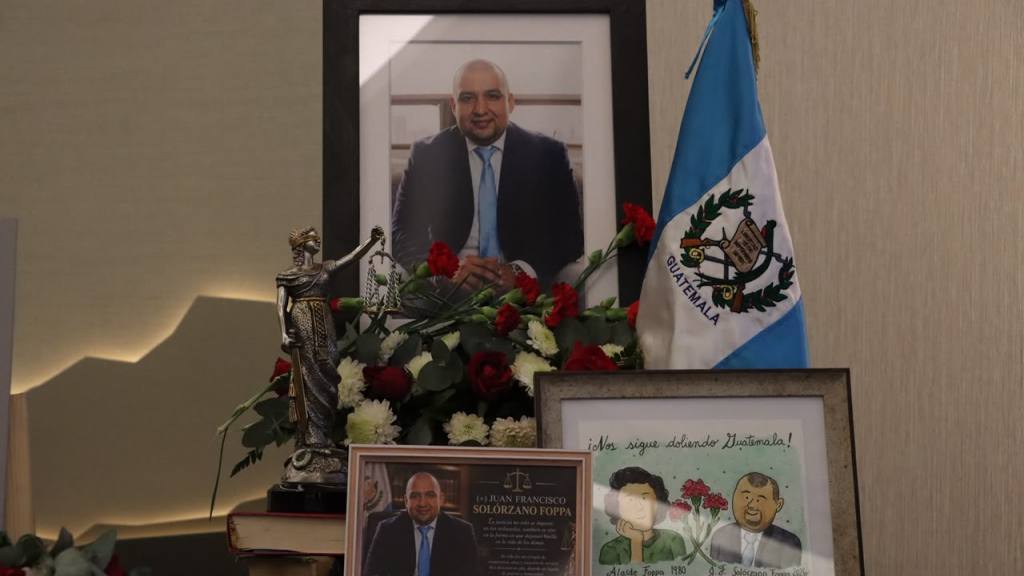 Funeral de Juan Francisco Solórzano Foppa, 20 de octubre 2026 | Omar Solís, Emisoras Unidas