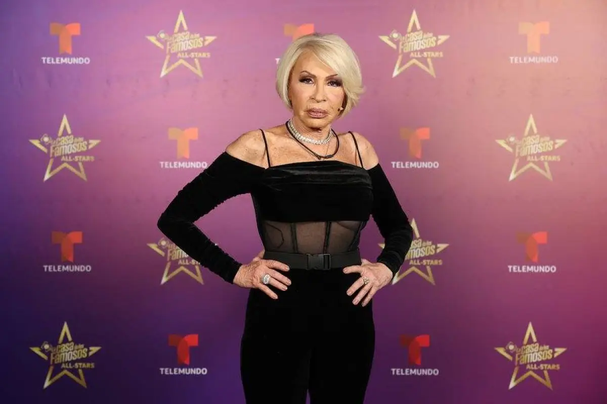 Laura Bozzo, Instagram