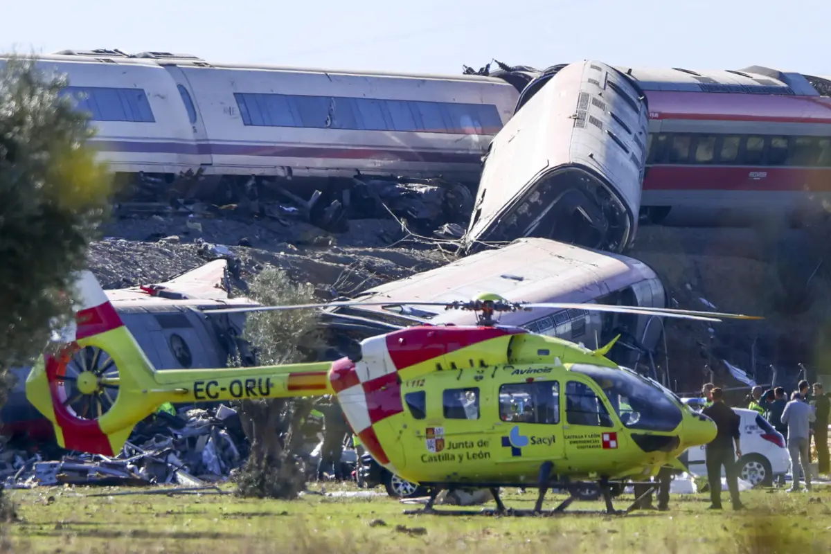 Dos trenes de alta velocidad, uno de Renfe y otro de Iryo, han colisionado a primera hora de este miércoles a la altura de la estación de Urda (Toledo)., EFE.