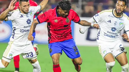 Municipal remonta y gana el clásico 339 ante Comunicaciones 
