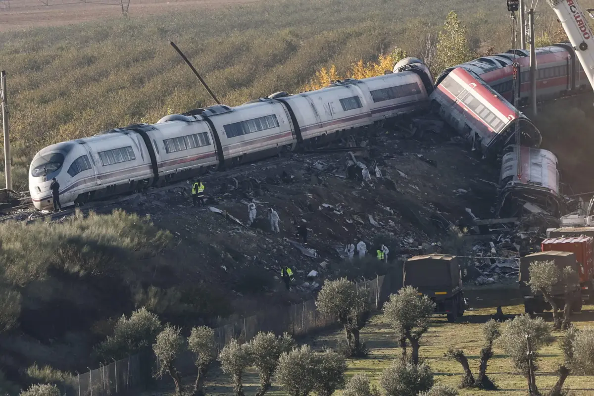 Aterradores audios previos al trágico choque de trenes en España, EFE.